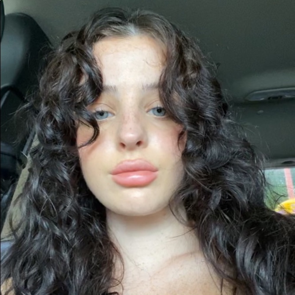 Meet your Posher, Anne